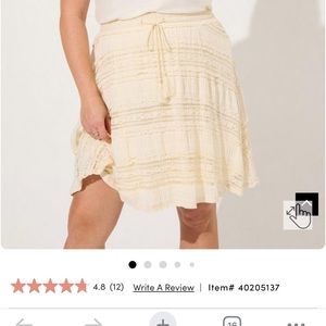 Torrid Woman summer skirt
